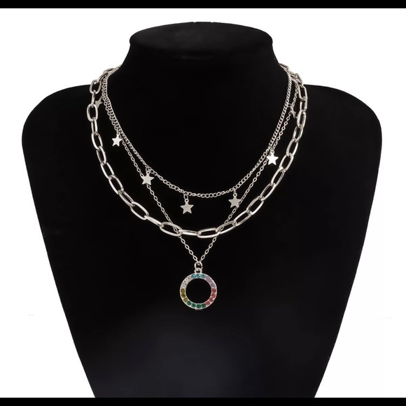 Layered necklace with pendant - Picture 2 of 5